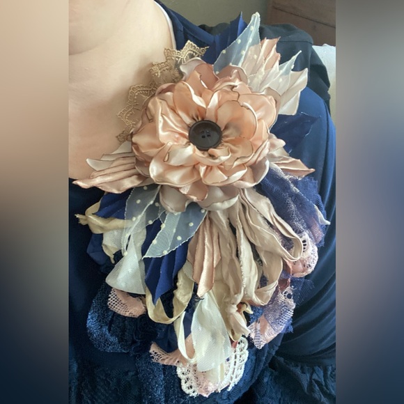 Just some flowers I’ve made🥰 - Picture 8 of 14